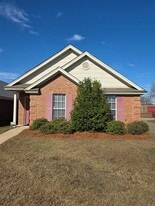 8213 Dison Dr in Montgomery, AL - Building Photo