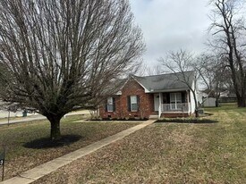 403 S Tarver Ave in Lebanon, TN - Building Photo
