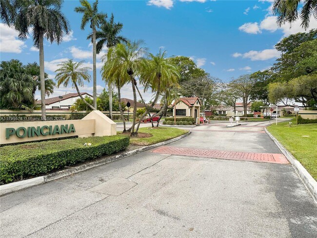 8940 SW 5th St in Miami, FL - Building Photo - Building Photo