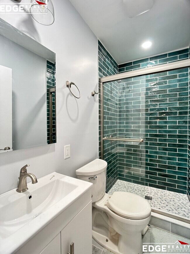 190 Lake Shore Rd, Unit 2 in Boston, MA - Foto de edificio - Building Photo
