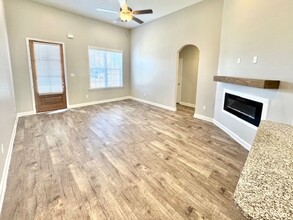 9308 Lakeside Cir S in Walls, MS - Building Photo - Building Photo