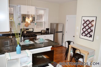 20 Moon St, Unit 2 in Boston, MA - Building Photo - Building Photo