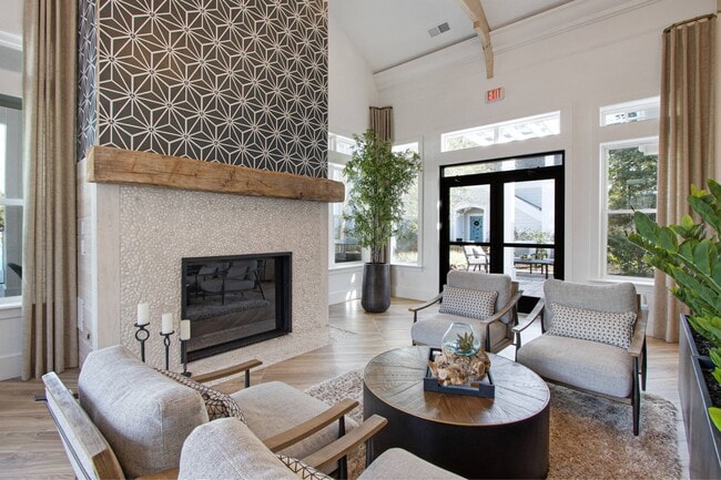 1000 West in Charleston, SC - Building Photo - Building Photo