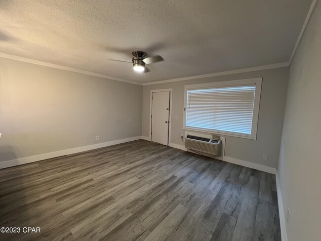 121 Casa Pl-Unit -2 in Panama City Beach, FL - Building Photo - Building Photo