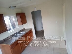 1531 Freedom St in Toledo, OH - Building Photo - Building Photo