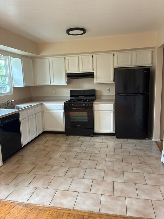 136 Maple Ave in Boonton, NJ - Building Photo