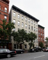459 W 35th St in New York, NY - Building Photo