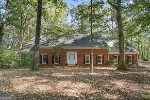 80 Cliffcreek Trce NE in Atlanta, GA - Building Photo