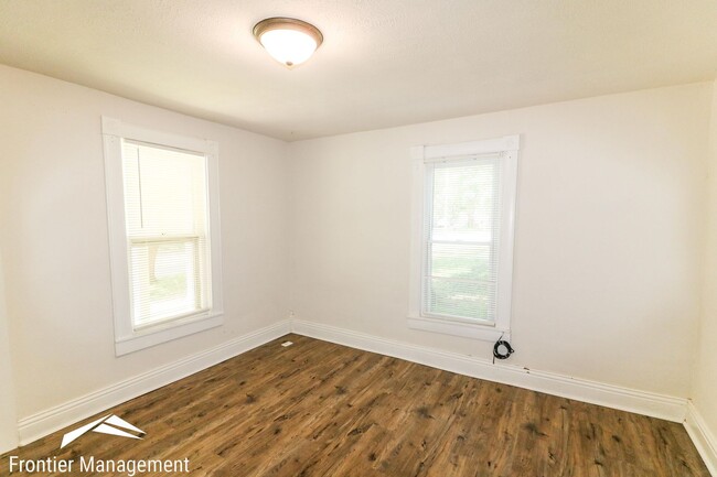 926 Colorado St in Manhattan, KS - Building Photo - Building Photo