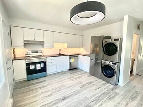 6992 D'outremont Av in Montréal, QC - Building Photo - Building Photo
