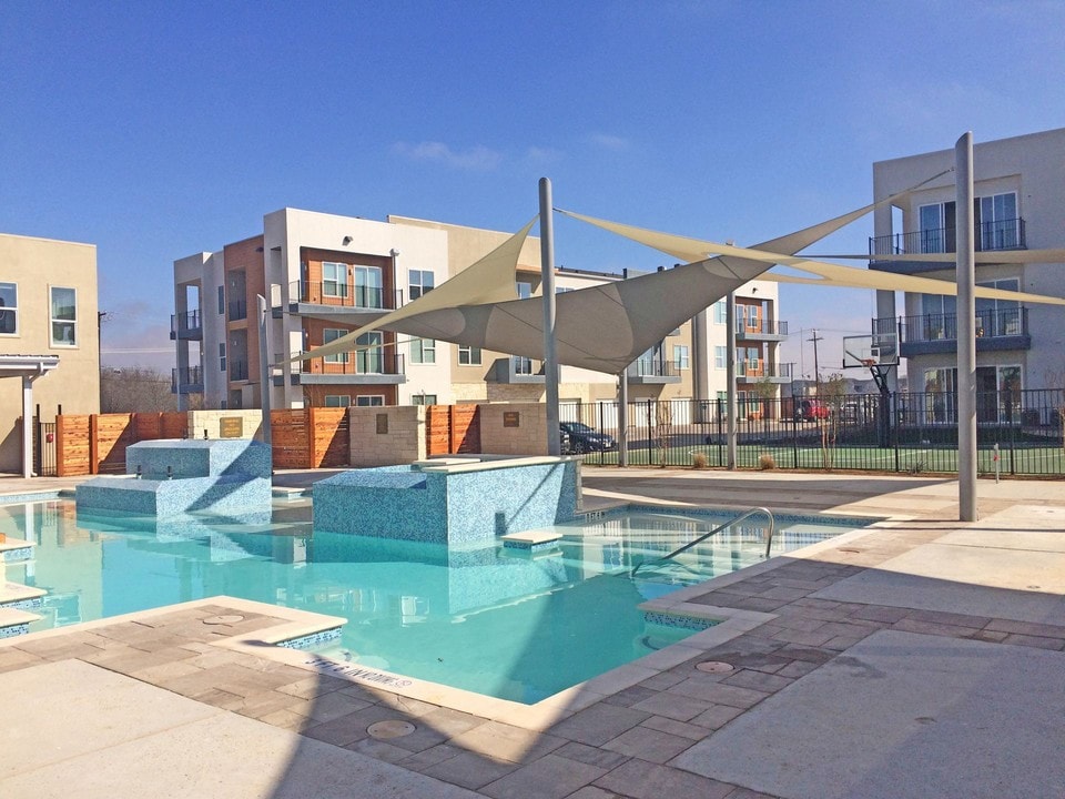 The Green at Waco in Waco, TX - Building Photo