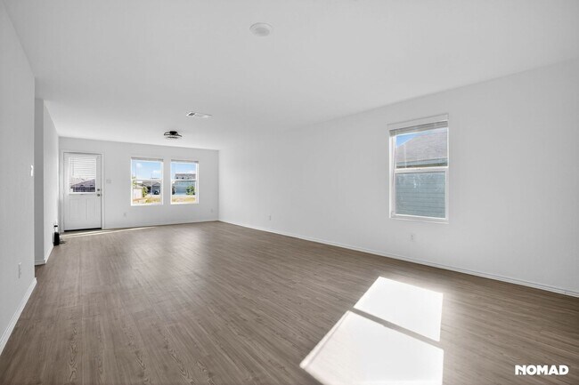 14023 Wool Pk in San Antonio, TX - Foto de edificio - Building Photo