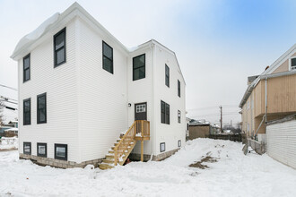 10 Marion St, Unit 2 in Medford, MA - Building Photo - Building Photo