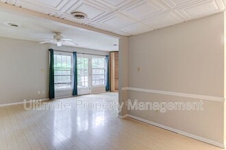 819 Seabury Ct in Wilmington, NC - Foto de edificio - Building Photo