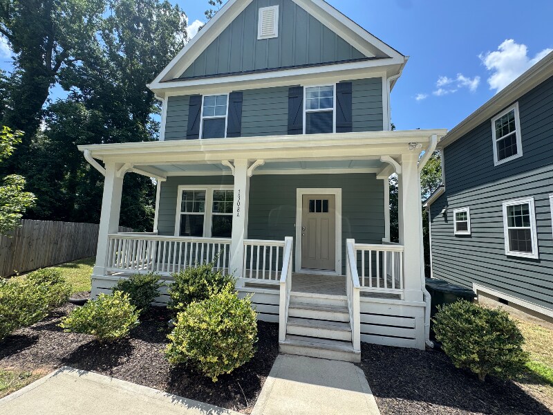 1308a Castlebay Rd in Durham, NC - Foto de edificio