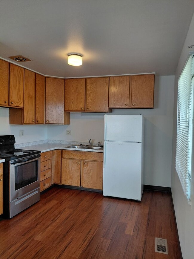 1 Yorkshire Rd in Pueblo, CO - Building Photo - Building Photo