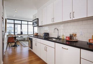 Staten Island Urby in Staten Island, NY - Foto de edificio - Building Photo