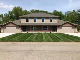 1338 Village Circle Dr, Unit 1338 Village Circle in Glen Carbon, IL - Building Photo