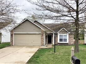 12293 Driftstone Dr in Fishers, IN - Building Photo