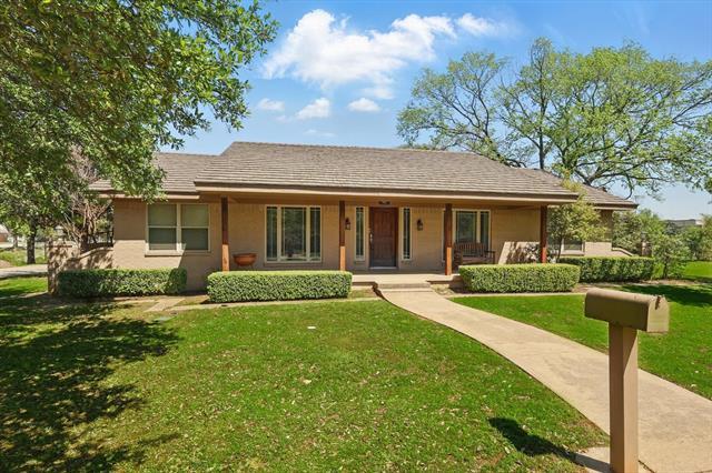 900 Bogart Dr in Colleyville, TX - Building Photo - Building Photo