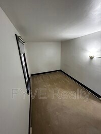 1032 Oakmont Ave photo'