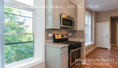 655 W Armitage Ave in Chicago, IL - Building Photo - Building Photo