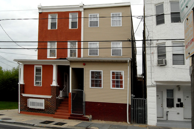 112 S Bellevue Ave in Atlantic City, NJ - Building Photo - Building Photo