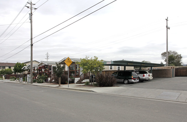 Riverside Mobile Home Park in Watsonville, CA - Building Photo - Building Photo