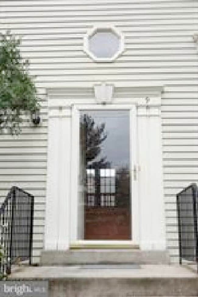9 Polk Ct