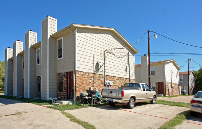 3200-3208 Mclean St in Fort Worth, TX - Foto de edificio - Building Photo