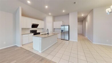 214 Crescent Ave in Melissa, TX - Building Photo - Building Photo