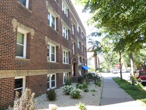 3500 Dupont Apartments in Minneapolis, MN - Building Photo - Building Photo