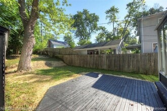 110 W Tennyson Ave, Unit 08-08-911A in Pontiac, MI - Building Photo - Building Photo
