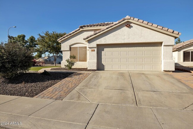 1672 E Gail Dr in Chandler, AZ - Building Photo - Building Photo