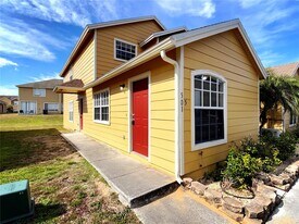 501 Coconut Palm Way in Davenport, FL - Building Photo