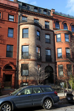476 Beacon St in Boston, MA - Foto de edificio - Building Photo