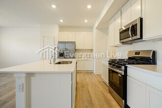 8934 Willis Wy in Avon, IN - Building Photo - Building Photo