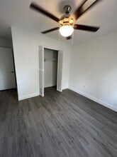 1918 Conway Rd in Orlando, FL - Foto de edificio - Building Photo