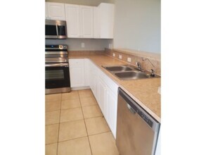 2206 NW 21st Ave in Cape Coral, FL - Building Photo - Building Photo