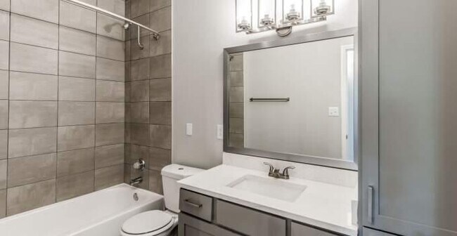 1475 Sawdust Rd in The Woodlands, TX - Building Photo - Building Photo