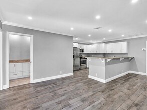 3880 NW 79th Ave in Coral Springs, FL - Building Photo - Building Photo