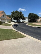 330 Portsmouth Dr in Georgetown, TX - Building Photo - Building Photo