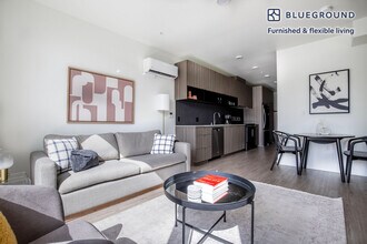120 Broadway-Unit -FL6-ID580 in Seattle, WA - Foto de edificio - Building Photo