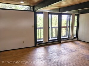 319-323 Taylor Ave in Moscow, ID - Building Photo - Building Photo