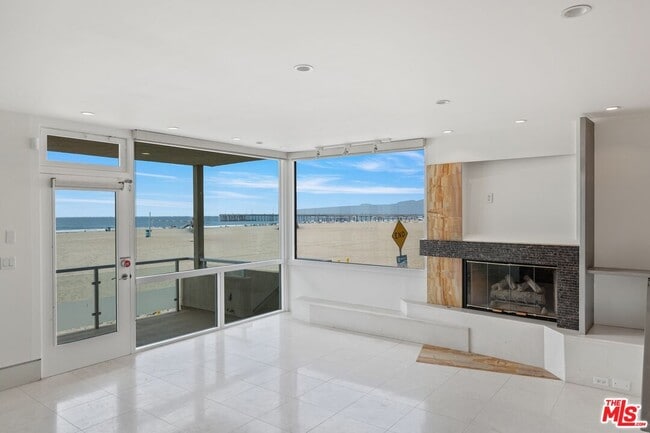 6 Eastwind St in Los Angeles, CA - Building Photo - Building Photo