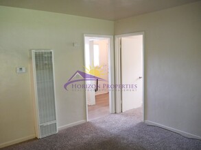 2850-2862 33rd Ave in Sacramento, CA - Foto de edificio - Building Photo