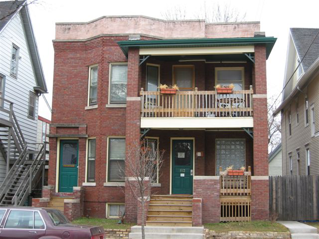 512 Eighth St in Racine, WI - Building Photo