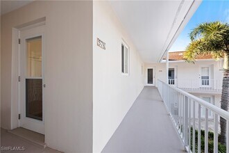 578 Broad Ave S in Naples, FL - Building Photo - Building Photo