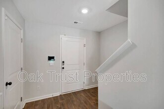 111 Orchid Bloom Cir in Moncks Corner, SC - Building Photo - Building Photo