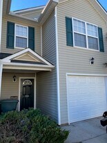 725 Bellview Way in Seneca, SC - Building Photo